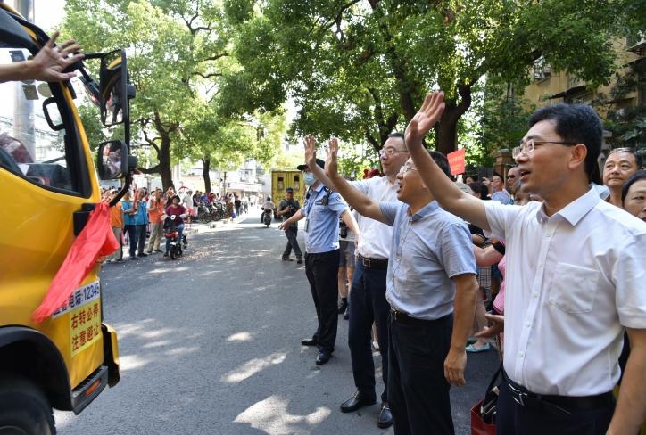 力行新村社区居委会最新动态报道