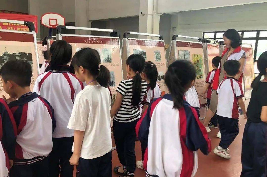 揭东县小学领导团队引领教育创新与发展之道